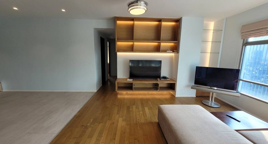 Condo en alquiler de 2 habitaciones en Khlong Toei, Bangkok