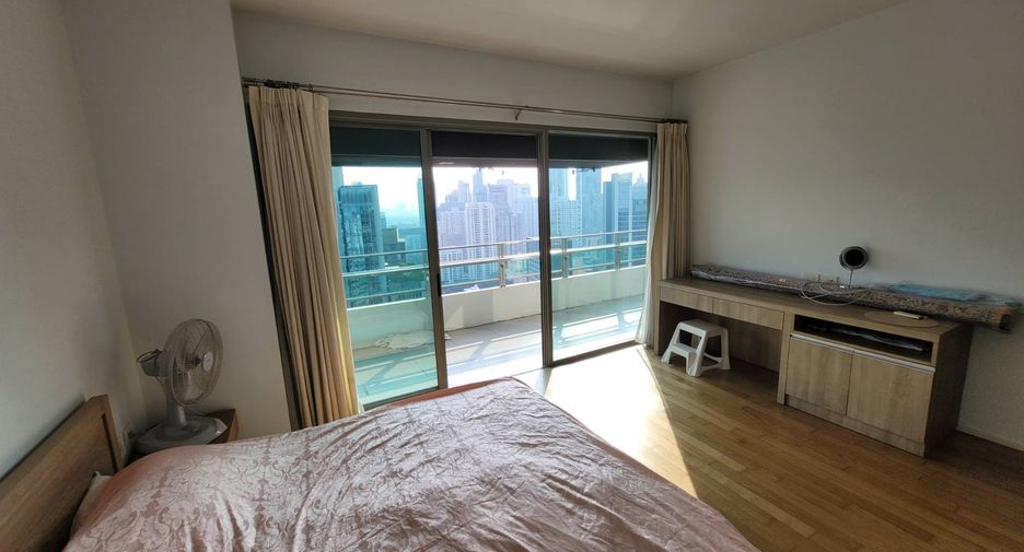 Condo en alquiler de 2 habitaciones en Khlong Toei, Bangkok