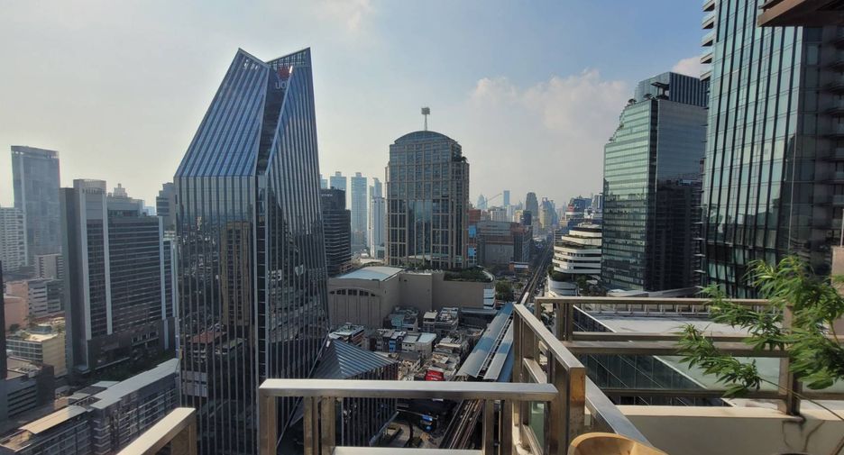 Condo en alquiler de 2 habitaciones en Khlong Toei, Bangkok