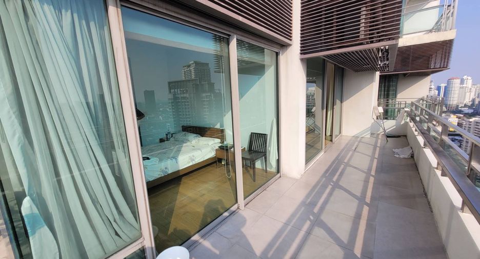 Condo en alquiler de 2 habitaciones en Khlong Toei, Bangkok