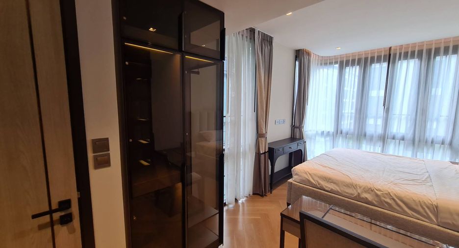For rent 2 bedrooms condo in Watthana, Bangkok