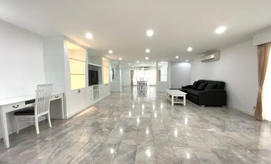 For rent 3 bedrooms condo in Watthana, Bangkok