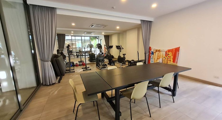 For rent and for sale 1 bed condo in Watthana, Bangkok