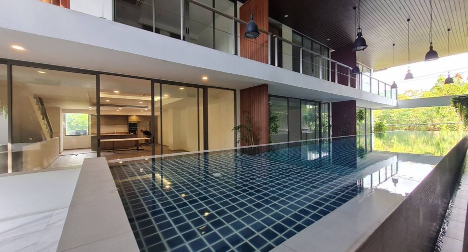 For rent and for sale 1 bed condo in Watthana, Bangkok