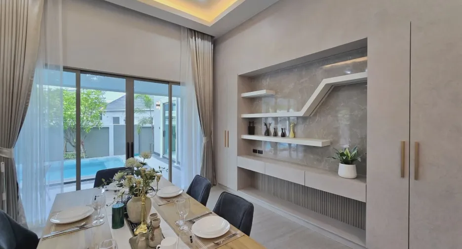 For sale 4 bedrooms villa in Bang Lamung, Chonburi