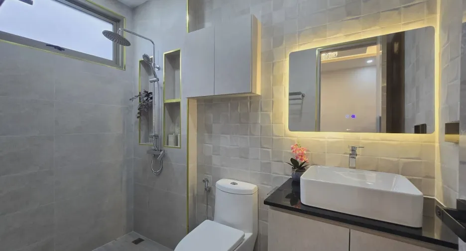 For sale 4 bedrooms villa in Bang Lamung, Chonburi