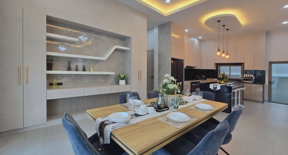 For sale 4 bedrooms villa in Bang Lamung, Chonburi