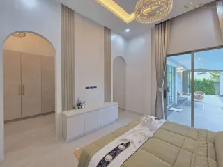 For sale 4 bedrooms villa in Bang Lamung, Chonburi