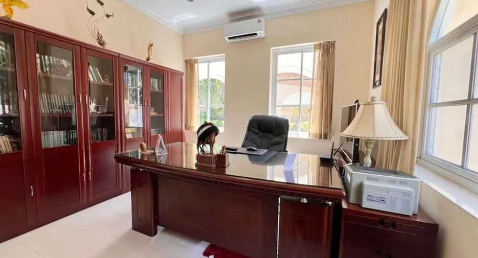 À vendre 4 chambres villa à Bang Lamung, Chonburi