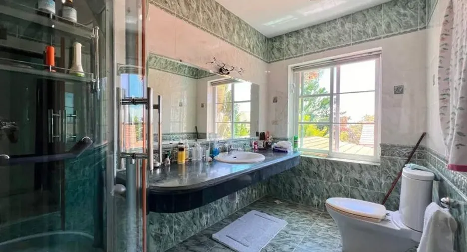 À vendre 4 chambres villa à Bang Lamung, Chonburi