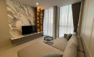 Condo en alquiler de 2 habitaciones en Pathum Wan, Bangkok