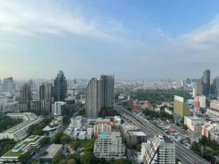 Condo en alquiler de 2 habitaciones en Pathum Wan, Bangkok