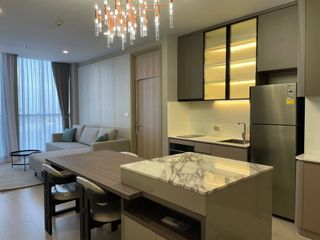 Condo en alquiler de 2 habitaciones en Pathum Wan, Bangkok