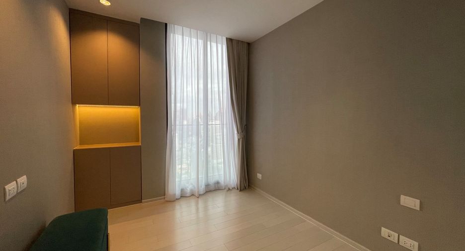 Condo en alquiler de 2 habitaciones en Pathum Wan, Bangkok
