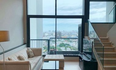 Condo en alquiler de 1 habitaciones en Khlong Toei, Bangkok