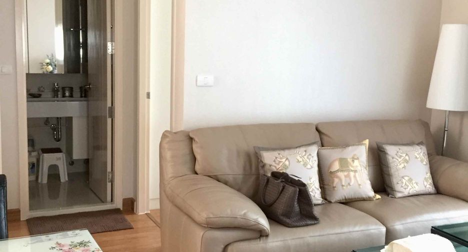 For rent 2 bedrooms condo in Phra Khanong, Bangkok