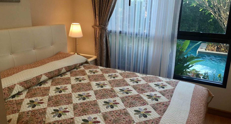 For rent 2 bedrooms condo in Phra Khanong, Bangkok