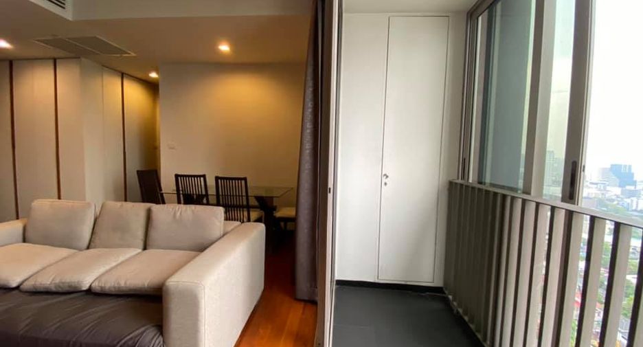 For rent 2 bedrooms condo in Khlong Toei, Bangkok
