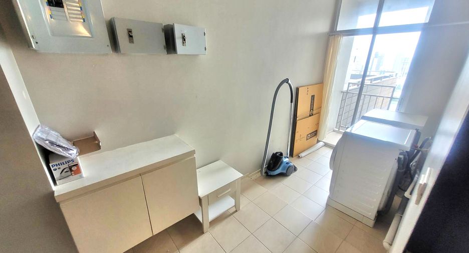 For rent 2 ベッドルーム condo in Khlong Toei, Bangkok