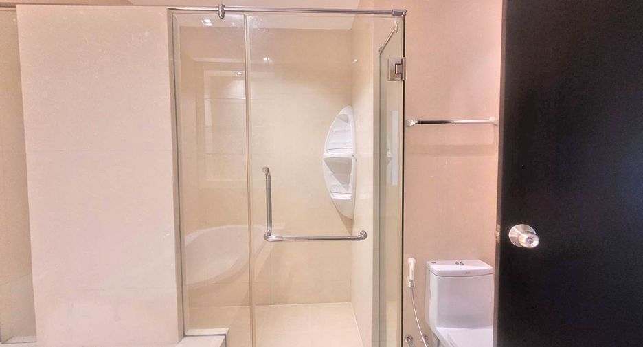 For rent 2 ベッドルーム condo in Khlong Toei, Bangkok