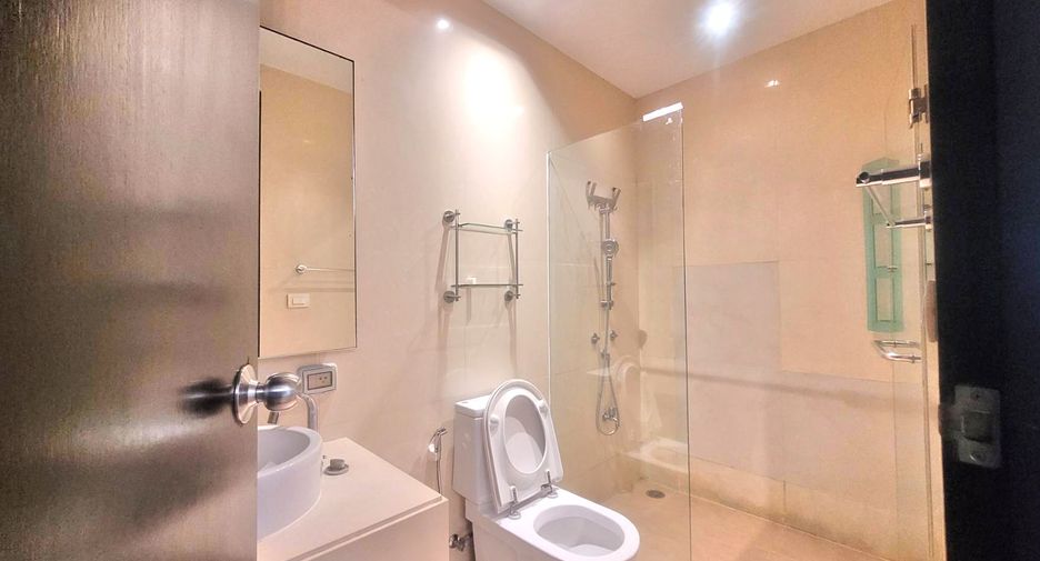 For rent 2 ベッドルーム condo in Khlong Toei, Bangkok