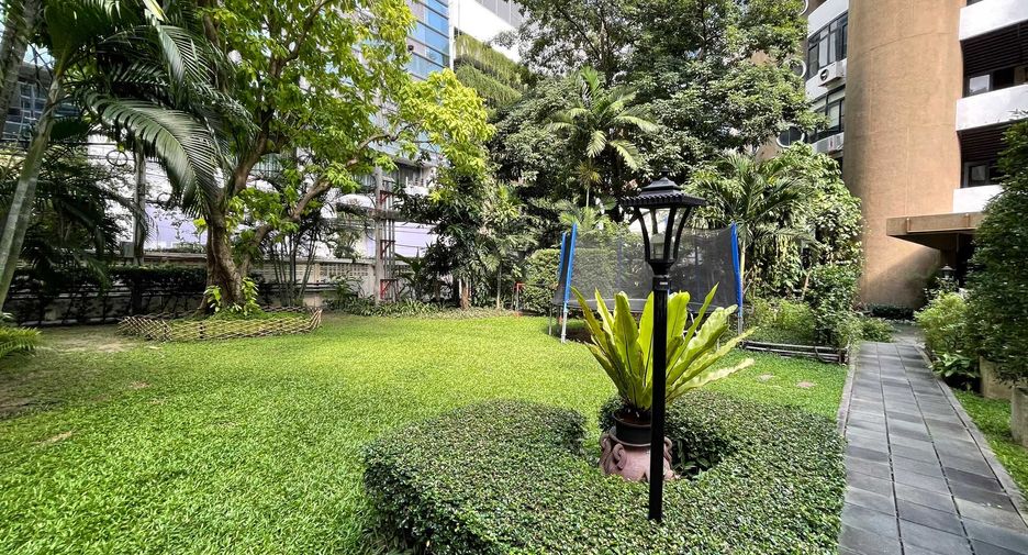 À louer 5 chambres condo à Pathum Wan, Bangkok