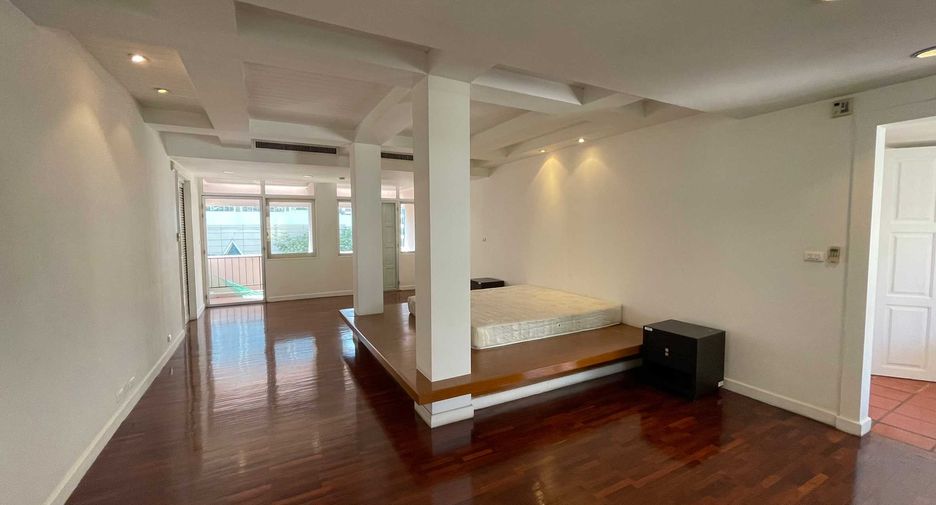 À louer 5 chambres condo à Pathum Wan, Bangkok