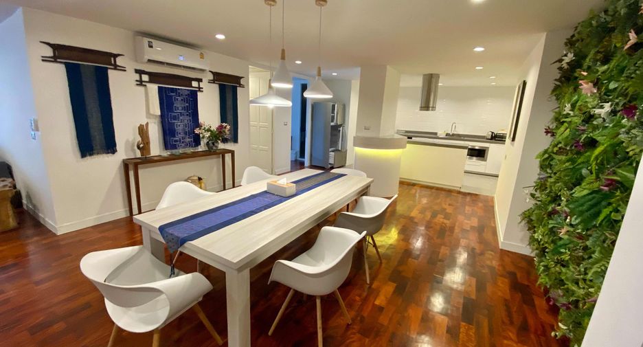 For rent 3 ベッドルーム condo in Pathum Wan, Bangkok