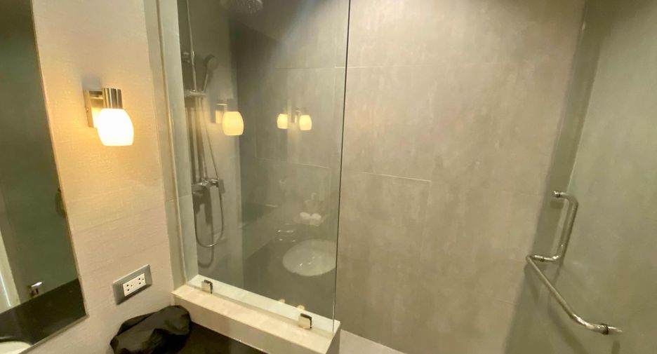 For rent 3 ベッドルーム condo in Pathum Wan, Bangkok
