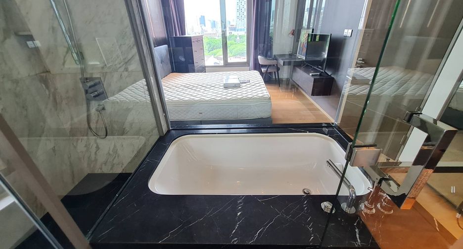 À louer et à vendre 1 chambre condo à Sathon, Bangkok