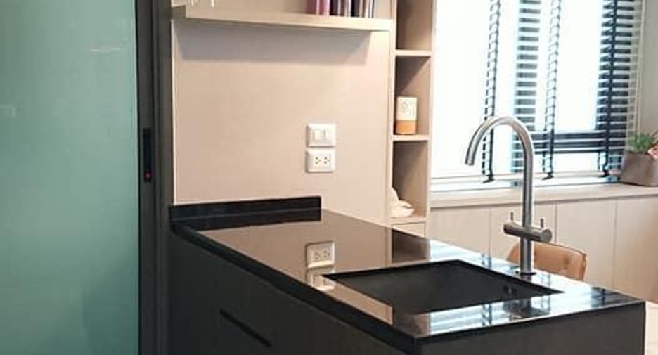 For rent and for sale 1 bed condo in Khlong Toei, Bangkok