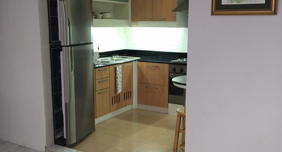 For rent 2 bedrooms condo in Khlong Toei, Bangkok