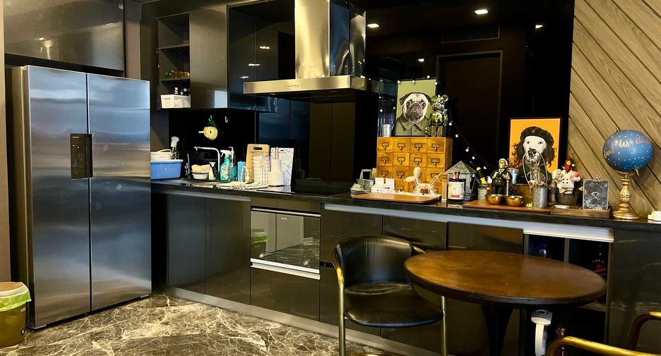 For rent 2 ベッドルーム condo in Watthana, Bangkok