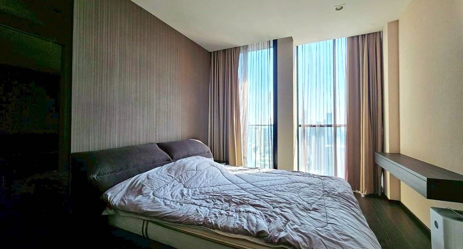 À louer 2 chambres condo à Pathum Wan, Bangkok