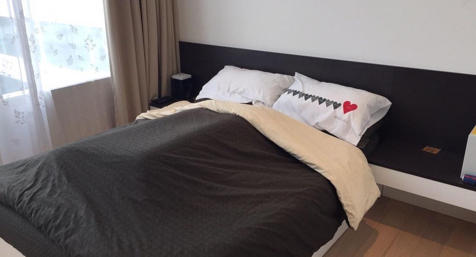 For rent 2 bedrooms condo in Khlong Toei, Bangkok