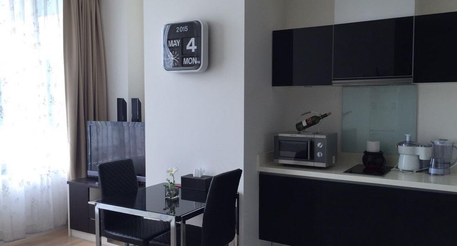 For rent 2 bedrooms condo in Khlong Toei, Bangkok