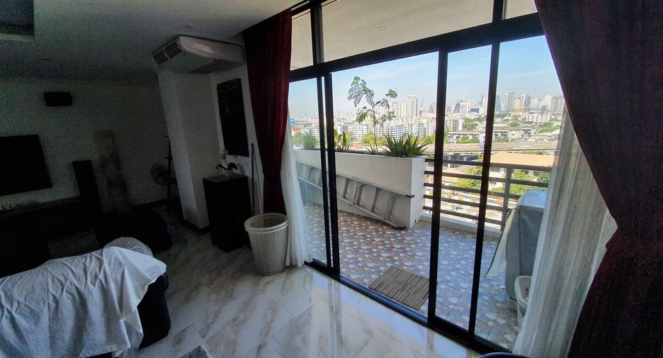 Wohnung zur Miete und zum Kauf mit 2 Zimmer in Phra Khanong, Bangkok