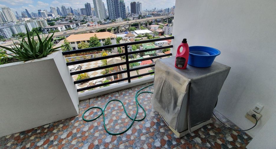 Wohnung zur Miete und zum Kauf mit 2 Zimmer in Phra Khanong, Bangkok