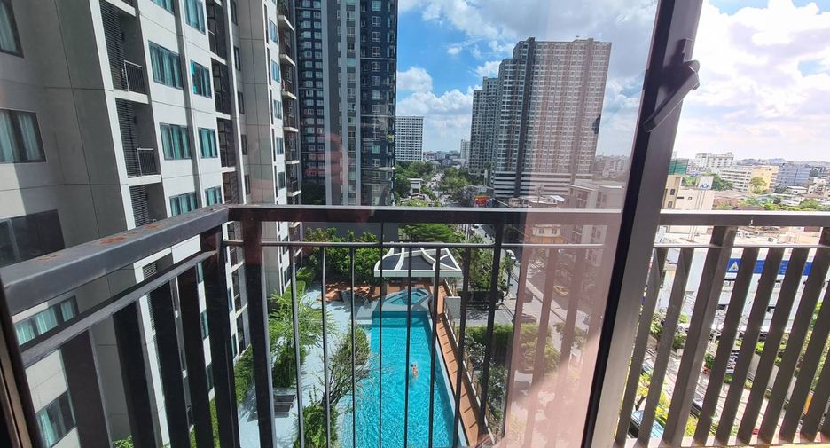 For rent 2 bedrooms condo in Watthana, Bangkok