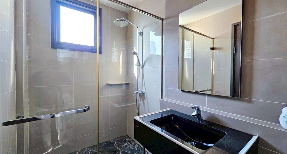 Wohnung zur Miete und zum Kauf mit 1 Zimmer in Khlong Toei, Bangkok