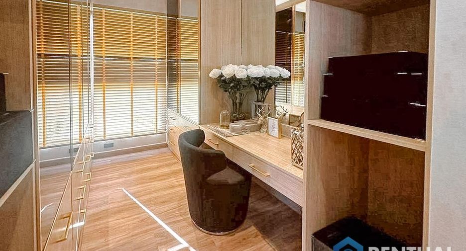 For sale 4 bedrooms house in Bang Lamung, Chonburi