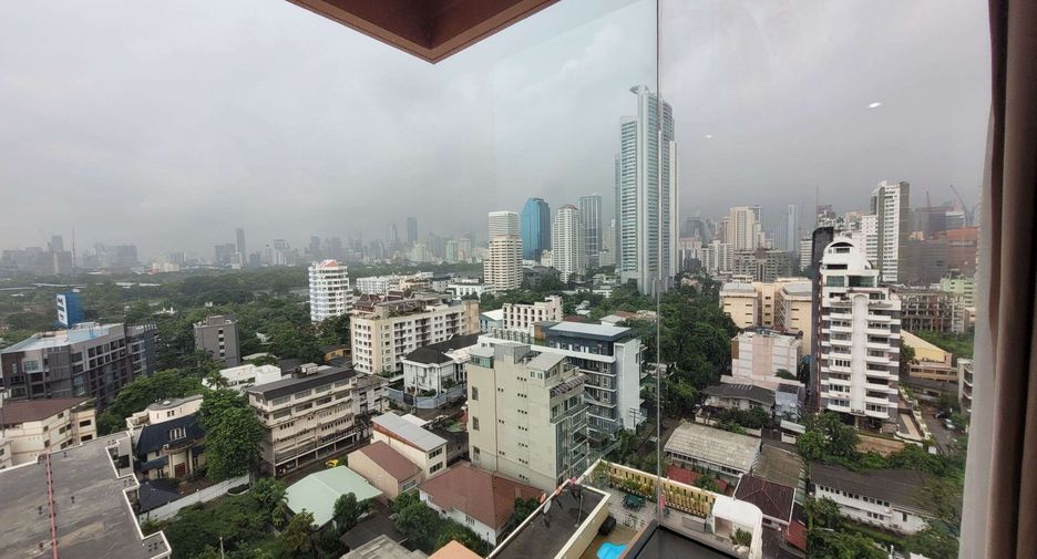 ให้เช่า 3 ห้องนอน คอนโด ใน คลองเตย, กรุงเทพฯ