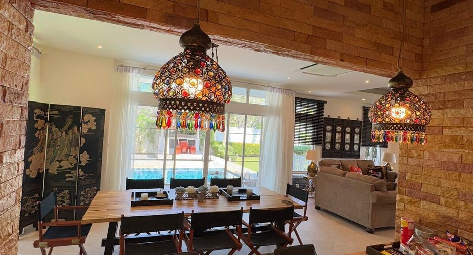 For sale 5 bedrooms villa in Thalang, Phuket