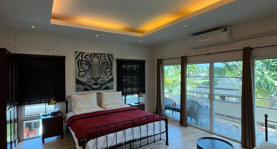 For sale 5 bedrooms villa in Thalang, Phuket