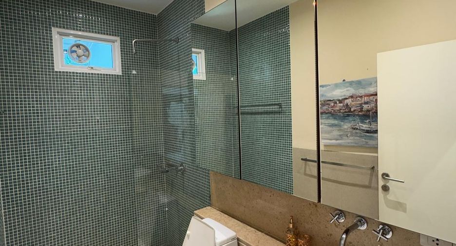 For sale 5 bedrooms villa in Thalang, Phuket