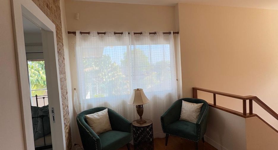 For sale 5 bedrooms villa in Thalang, Phuket