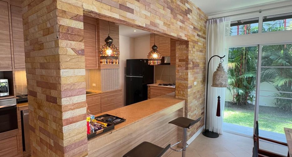 For sale 5 bedrooms villa in Thalang, Phuket