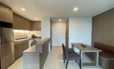 For rent 2 bedrooms condo in Watthana, Bangkok