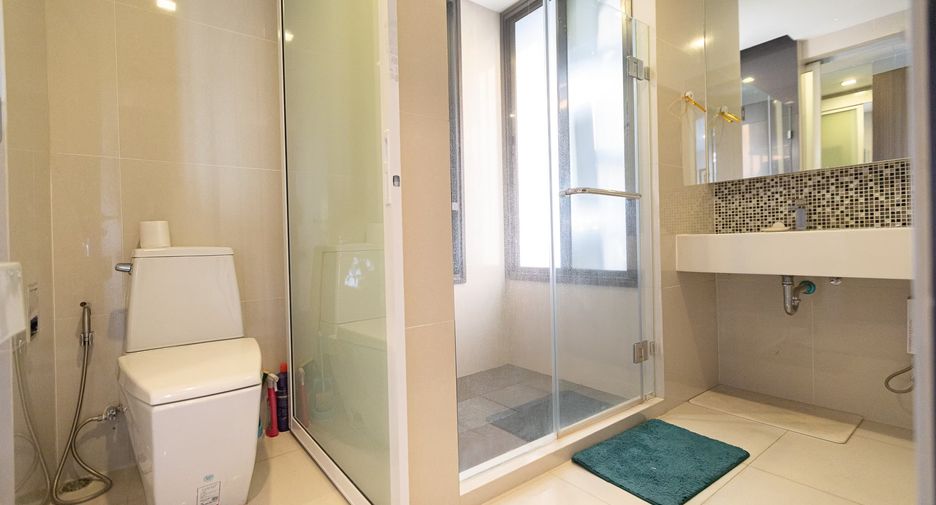 Condo en alquiler de 2 habitaciones en Khlong Toei, Bangkok