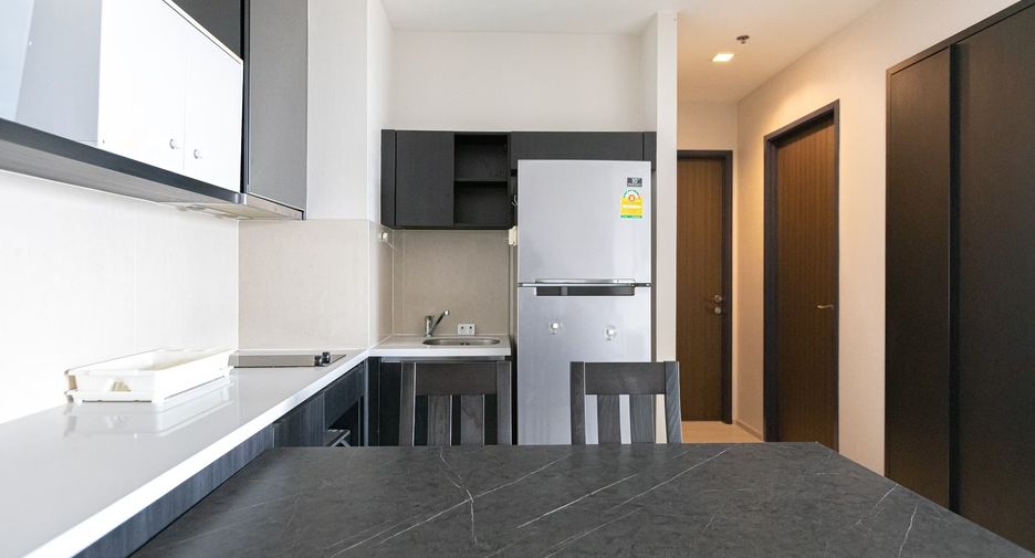 Condo en alquiler de 2 habitaciones en Khlong Toei, Bangkok